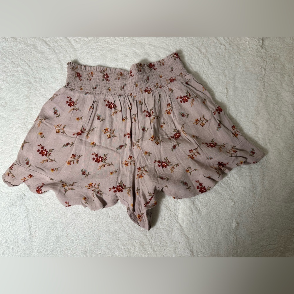 American Eagle floral high-waisted shorts Size Medium - Picture 4 of 5